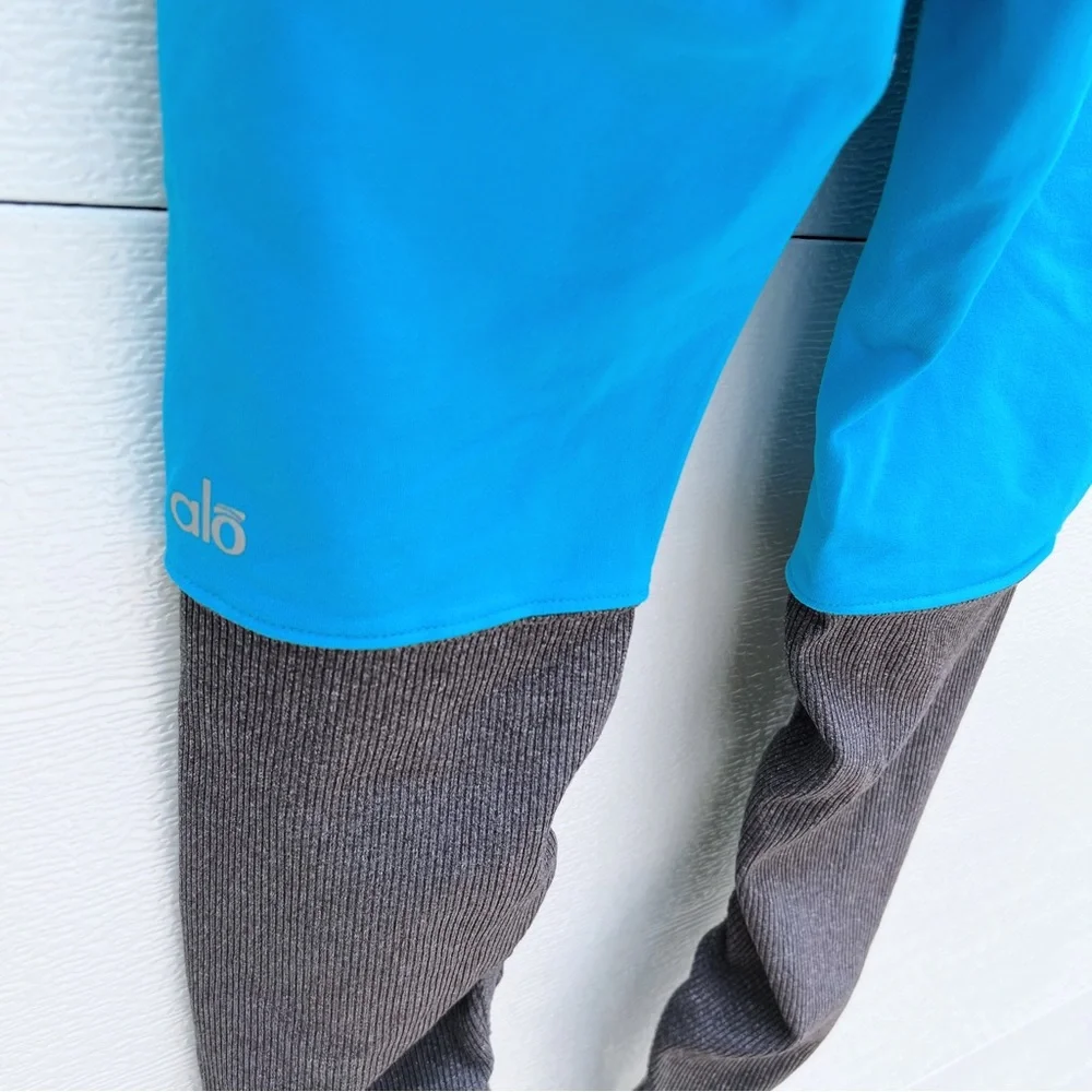ALO Yoga blue grey